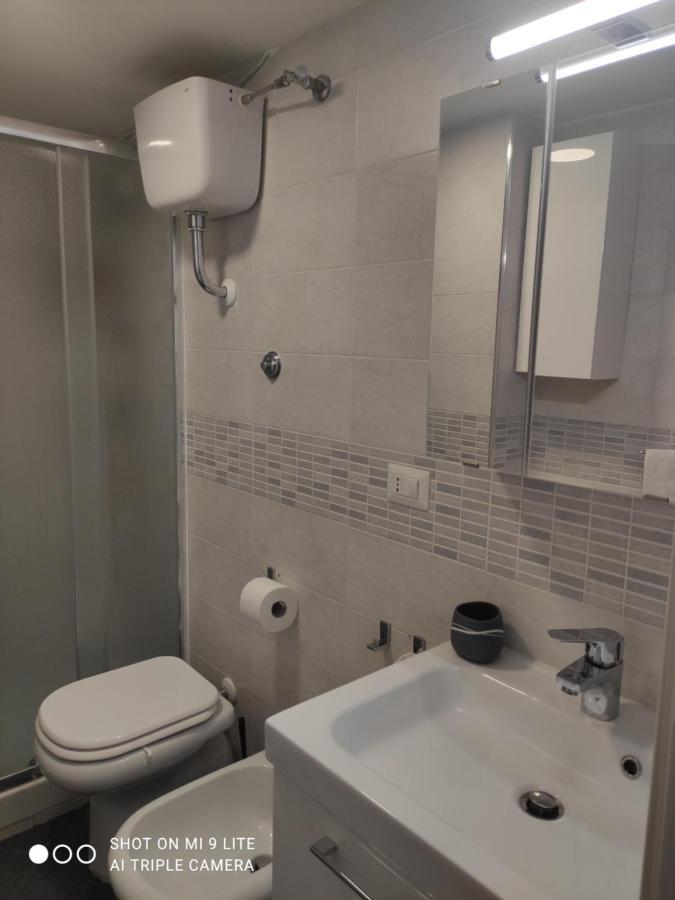 Casa Vacanze Zia Rose Наполи Екстериор снимка