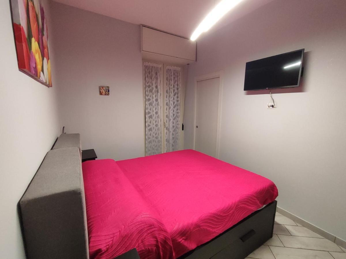 Casa Vacanze Zia Rose Наполи Екстериор снимка